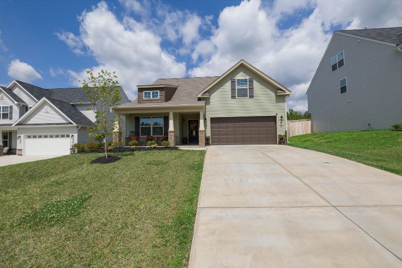 concrete driveway for a single family home